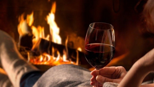 Cozy Dinners and Snowy Adventures